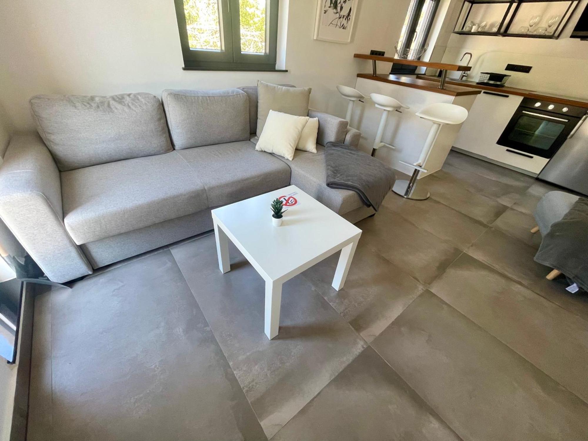 Enna Apartment C Perfect Location เมดูลิน ภายนอก รูปภาพ