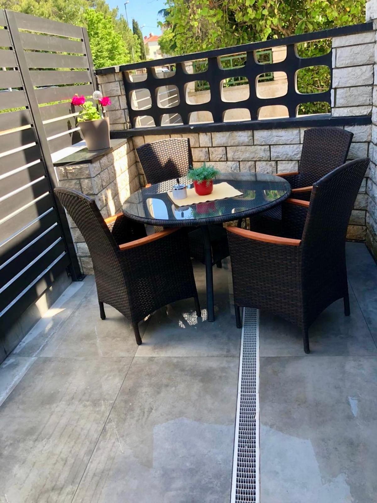 Enna Apartment C Perfect Location เมดูลิน ภายนอก รูปภาพ